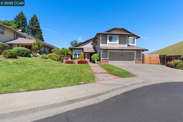 313 Willowwood Ct, Vacaville CA: https://media.crmls.org/mediaz/3986f425-8dc4-4093-a659-055b8335623b.jpg