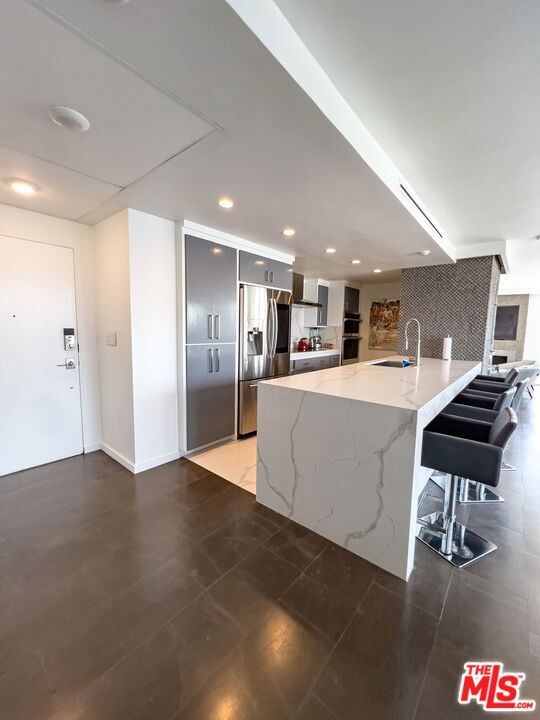 2160 Century Park East, Los Angeles CA: https://media.crmls.org/mediaz/398770dc-aaa9-46ae-9e27-f5c5efe7b7b5.jpg