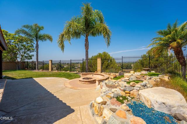 1347 La Culebra Circle, Camarillo CA: https://media.crmls.org/mediaz/3988677d-324f-462e-a3df-3cefd4d37d23.jpg