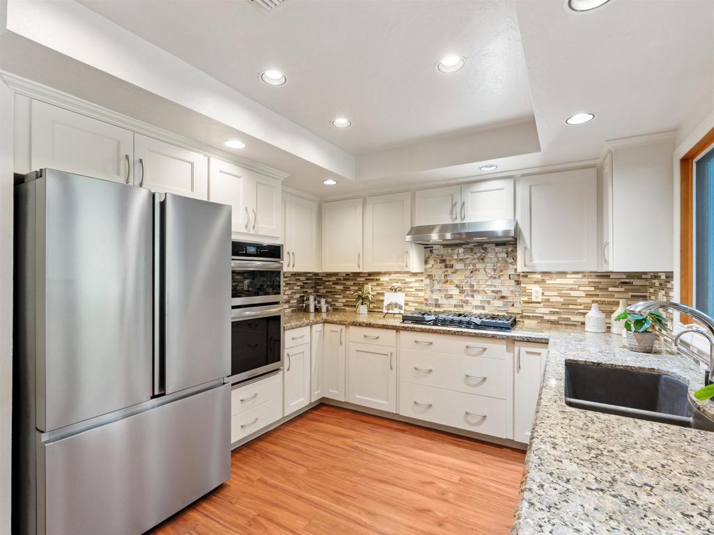 2646 Unicornio St - photo 17