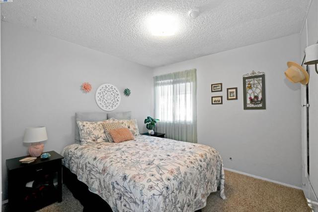 2472 Bradford Ave, Hayward CA: https://media.crmls.org/mediaz/39897388-4802-4cf5-873a-ef8c1e3e3469.jpg