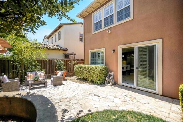671 W Questa Trl, Mountain House CA: https://media.crmls.org/mediaz/398a231e-18e5-402a-9ebd-7a9f8316d7b7.jpg