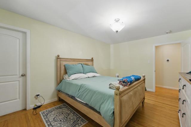 14111 Chester Avenue, Saratoga CA: https://media.crmls.org/mediaz/398c7393-1ccb-4baa-955f-e50f3f1fde15.jpg