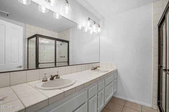 1142 Earlham Court, Oak Park CA: https://media.crmls.org/mediaz/398d0145-a4fd-40f9-bd36-134253e02d70.jpg