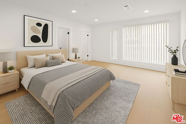 2700 Fletcher Drive, Los Angeles CA: https://media.crmls.org/mediaz/398d35d5-c9a7-4f51-9953-f4dfb9974ad2.jpg