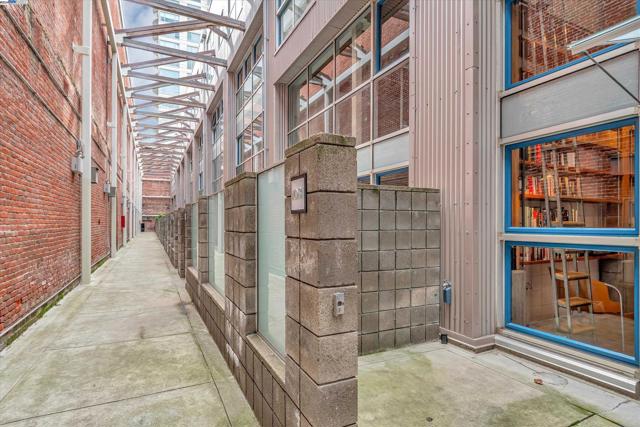 Image 26 of 29 For 650 Delancey St 103