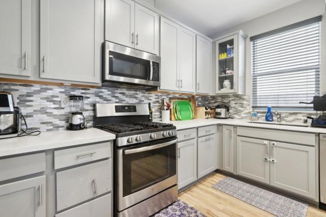 545 Shearwater Street, Hollister CA: https://media.crmls.org/mediaz/398f80dd-eade-485b-98a9-1fffd38e4641.jpg