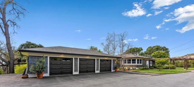 17755 Corral Del Cielo Road,  CA: https://media.crmls.org/mediaz/398fd8e4-2e82-484b-8b60-a026210ff609.jpg
