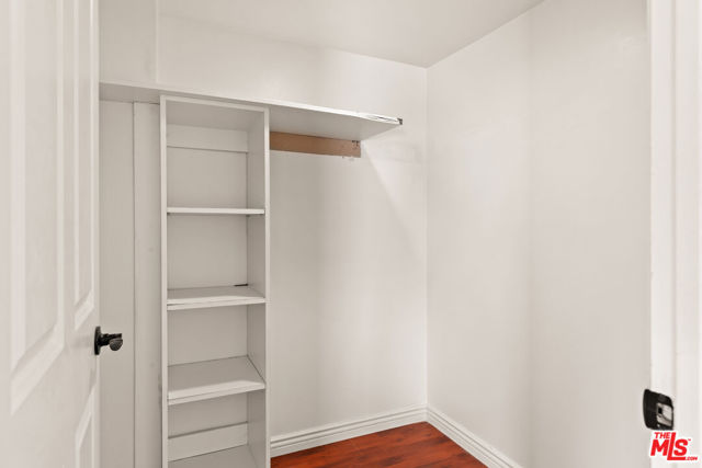 2667 Menlo Avenue, Los Angeles CA: https://media.crmls.org/mediaz/3990cef3-1a5f-4e47-ac93-e3c6e95b9088.jpg