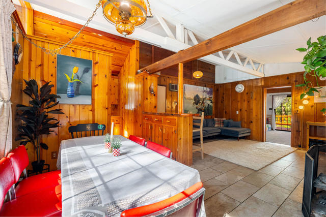 54820 Fern Drive, Idyllwild CA: https://media.crmls.org/mediaz/399162ad-b767-4864-a992-54317ba7f54b.jpg