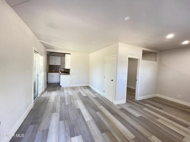 952 Pickwick Court, Thousand Oaks CA: https://media.crmls.org/mediaz/399218d3-7520-44da-9e28-bcdf1807b972.jpg