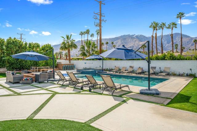 2932 N Sunrise Way, Palm Springs CA: https://media.crmls.org/mediaz/3992b80d-0e8f-47d0-946e-40996b382080.jpg