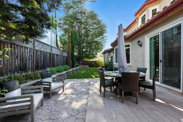 21976 Mcclellan Road, Cupertino CA: https://media.crmls.org/mediaz/3992c2a3-a13e-49be-bdbf-9ebcd62fba00.jpg