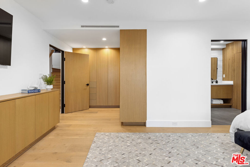 MLS #26862895 image #41