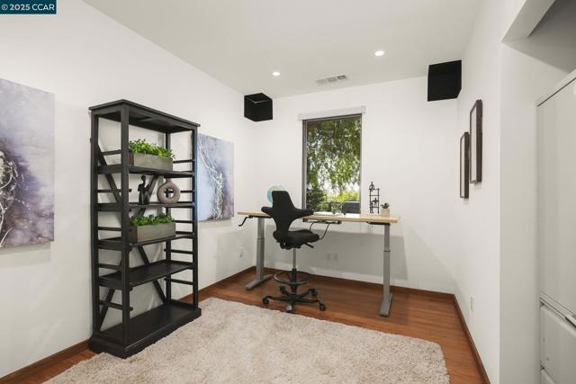 68 Terrace Rd, Walnut Creek CA: https://media.crmls.org/mediaz/3994b4e1-12e5-41f9-9497-b376cd4f2bcf.jpg