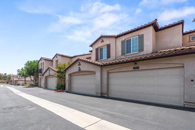 13033 Lamia Point, San Diego CA: https://media.crmls.org/mediaz/39950343-274a-4b5f-bae4-950b91153bf4.jpg