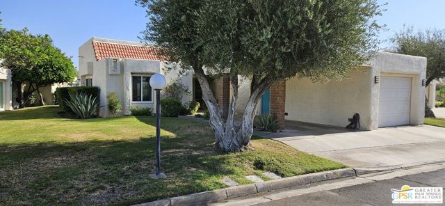 5920 Paradise Plaza, Palm Springs CA: https://media.crmls.org/mediaz/39959dc9-7ce0-4378-996c-5f3d852d297e.jpg
