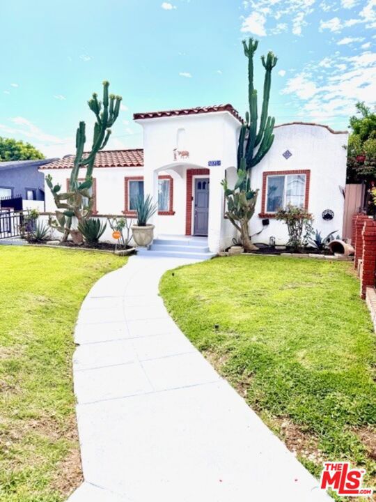 2940 Live Oak Street