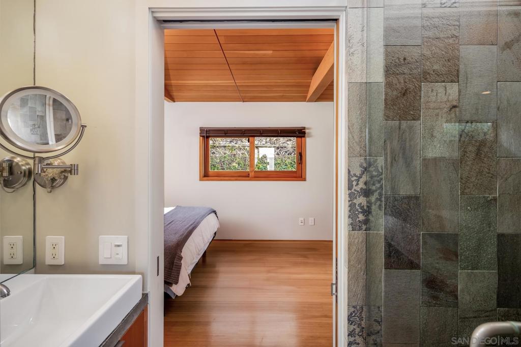 330 Neptune Ave - photo 19