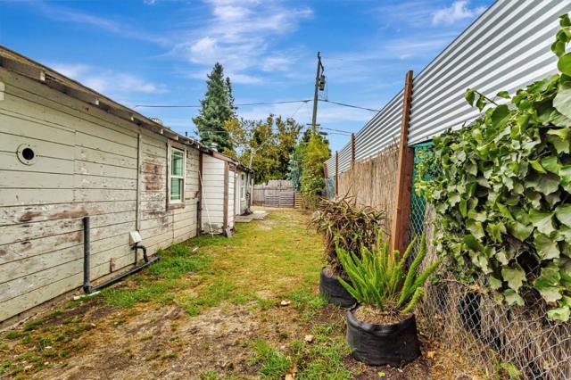 4045 Cory Street, Soquel CA: https://media.crmls.org/mediaz/399773ef-15d7-4027-9b38-c354453e37bc.jpg