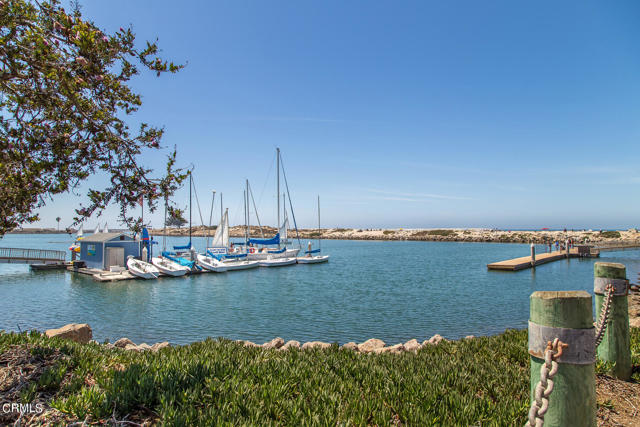 Detail Gallery Image 39 of 48 For 1215 Anchors Way Dr #124,  Ventura,  CA 93001 - 3 Beds | 2 Baths