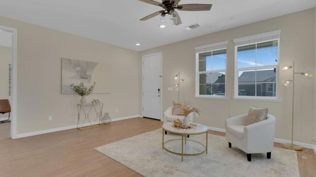 1254 Steinbeck Drive, Hollister CA: https://media.crmls.org/mediaz/39986f43-603b-485b-a37b-dc17db31fcba.jpg