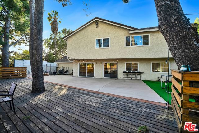 11158 Newcastle Avenue, Granada Hills CA: https://media.crmls.org/mediaz/3999abf7-6ae2-4f4d-94eb-26ace713b3d3.jpg