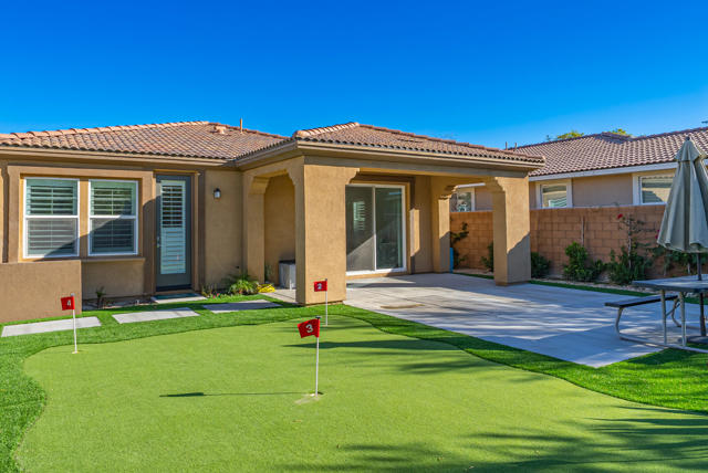 35425 Domani Drive, Palm Desert CA: https://media.crmls.org/mediaz/399a089f-fb84-44ea-9761-cee25776f9cc.jpg