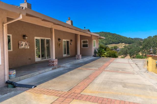 21050 Uvas Road, Morgan Hill CA: https://media.crmls.org/mediaz/399a768f-bcb0-4b00-bb4f-308df3c36081.jpg