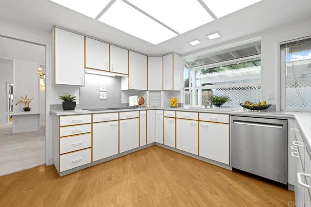 Front Image Thumbnail for CRNDP2511513