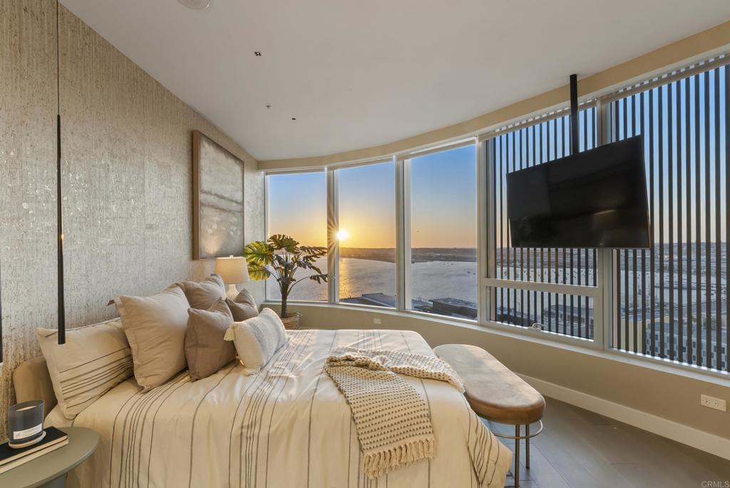 888 W E Street - photo 12