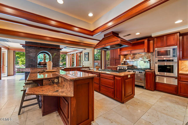 Detail Gallery Image 13 of 62 For 427 Long Canyon Rd, Bradbury,  CA 91008 - 5 Beds | 5/1 Baths