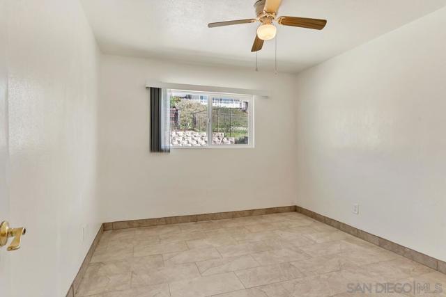 9548 Abbeyfield Rd, Santee CA: https://media.crmls.org/mediaz/399b4f98-e956-403f-a375-069913e68779.jpg