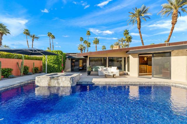 45371 Rancho Palmeras Drive, Indian Wells CA: https://media.crmls.org/mediaz/399b6ca1-81ee-44d7-8b7b-46fb61bf3715.jpg