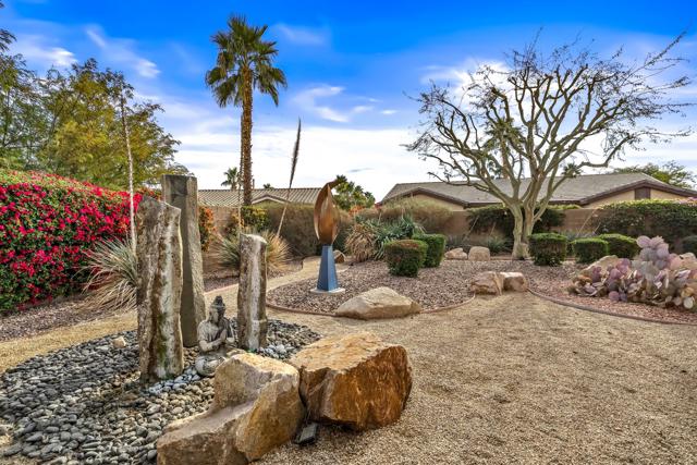 60612 Lace Leaf Court, La Quinta CA: https://media.crmls.org/mediaz/399b830c-e1df-4e4f-bc5e-0a30ea3d980d.jpg