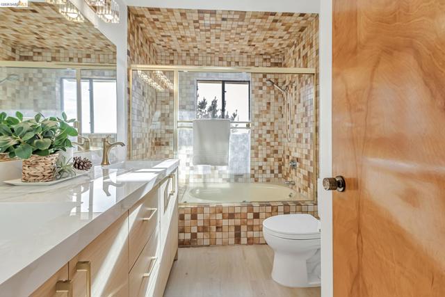 1518 MADERA CT, El Cerrito CA: https://media.crmls.org/mediaz/399c6c56-6f7e-4515-9fcf-9c0e86caf505.jpg