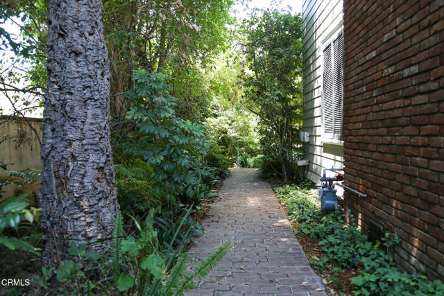 143 Country Club Drive, San Gabriel CA: https://media.crmls.org/mediaz/399d4060-1bc8-4206-bd5a-c29a8d7ad4e0.jpg