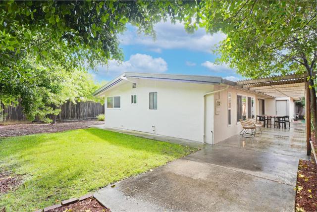 1177 Prescott Avenue, Sunnyvale CA: https://media.crmls.org/mediaz/399ddc1e-b43e-4af0-893c-34aefeeebc69.jpg