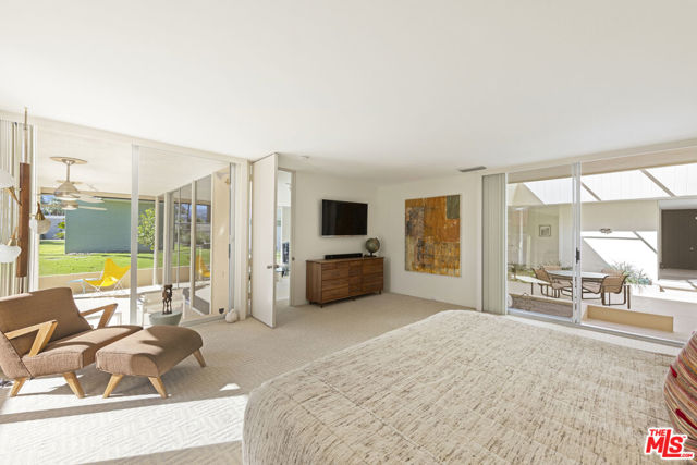 6 Cody Court, Rancho Mirage CA: https://media.crmls.org/mediaz/399ed52e-5070-4850-b594-48314bcf8696.jpg