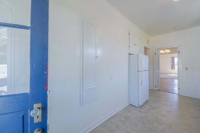 206 Cypress Avenue, Pacific Grove CA: https://media.crmls.org/mediaz/399ffa4c-60bd-4046-a500-679ef4a070cc.jpg