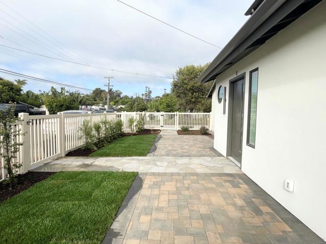 1093 N Vulcan Ave., Encinitas CA: https://media.crmls.org/mediaz/39a07a06-f063-47b5-a9ea-4e4e23c23778.jpg