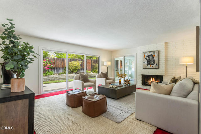 5766 Briartree Drive, La Canada Flintridge CA: https://media.crmls.org/mediaz/39a0f086-5a33-45c9-9357-a5b3b1e2e9e6.jpg