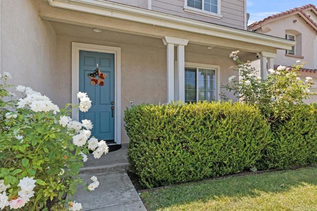 Detail Gallery Image 3 of 36 For 4313 Black Canyon Way, Oceanside,  CA 92057 - 4 Beds | 2/1 Baths