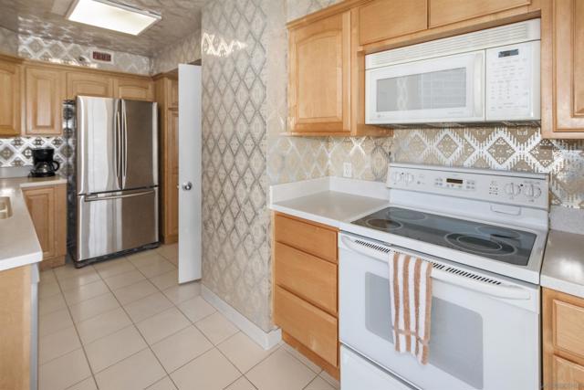 1780 Avenida Del Mundo, Coronado CA: https://media.crmls.org/mediaz/39a22042-0f77-49b7-aba8-dde96c2d848a.jpg