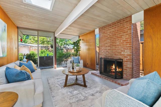 Image 9 of 43 For 2302 Fairglen Drive