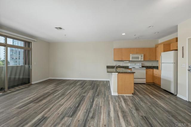 Detail Gallery Image 1 of 29 For 1501 Front St #516,  San Diego,  CA 92101 - 2 Beds | 2 Baths