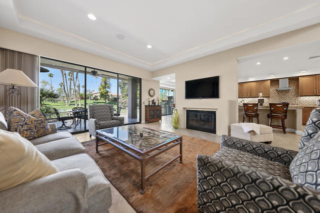 38849 Palm Valley Drive, Palm Desert CA: https://media.crmls.org/mediaz/39a38b2e-7e2a-4977-a885-8435f38ba1b3.jpg