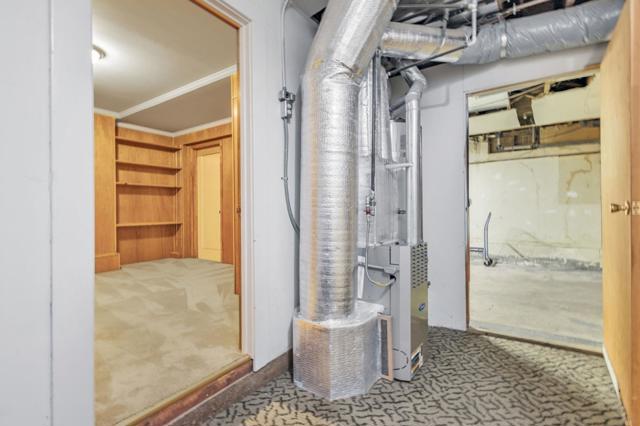 569 Chenery Street, San Francisco CA: https://media.crmls.org/mediaz/39a3b4c6-fdbe-4469-9eb9-2d26647e54c9.jpg