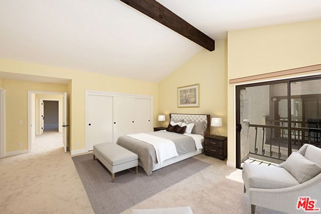 1476 Palisades Drive, Pacific Palisades CA: https://media.crmls.org/mediaz/39a3ccdb-0740-4677-a4bf-2f39983f4013.jpg