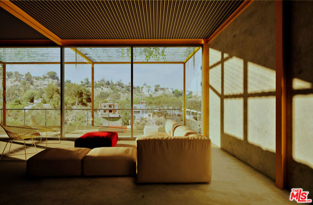 8413 Grand View Drive, Los Angeles CA: https://media.crmls.org/mediaz/39a4011a-a67d-46bd-ab75-40703104f0f8.jpg